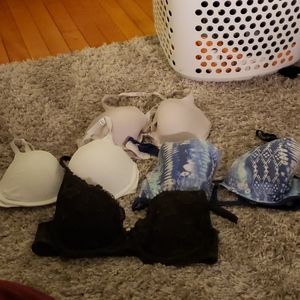 Bundle of victoria secret and arie bras